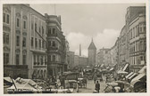 Stadtplatz mit Wochenmarkt - Europa - alte historische Fotos Ansichten Bilder Aufnahmen Ansichtskarten 