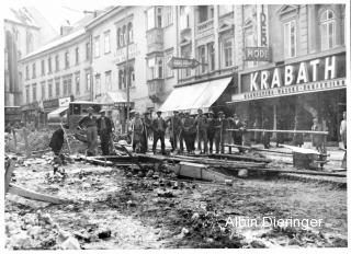 Villach Hauptplatz, Abtrag der Straße - Villach-Innere Stadt - alte historische Fotos Ansichten Bilder Aufnahmen Ansichtskarten 