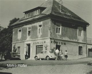 Maria Gail, Konsum - 18. November-Platz - alte historische Fotos Ansichten Bilder Aufnahmen Ansichtskarten 