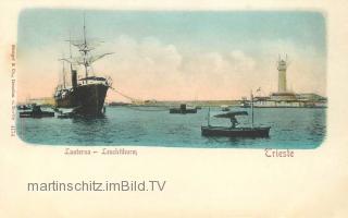 Triest, Leuchtturm im Hafen  - Italien - alte historische Fotos Ansichten Bilder Aufnahmen Ansichtskarten 