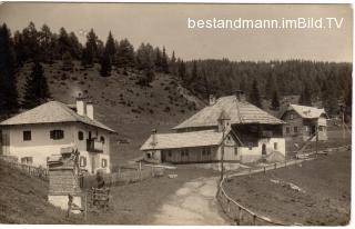 Flattnitz - Pfarrhof, Mineral-/Arnikabad, Amtshaus - Flattnitz - alte historische Fotos Ansichten Bilder Aufnahmen Ansichtskarten 